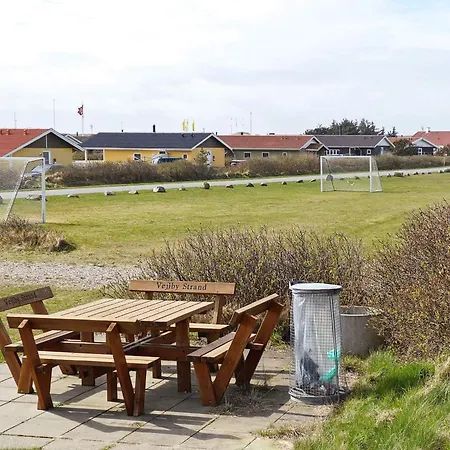 8 Person In Harboore-by Traum *